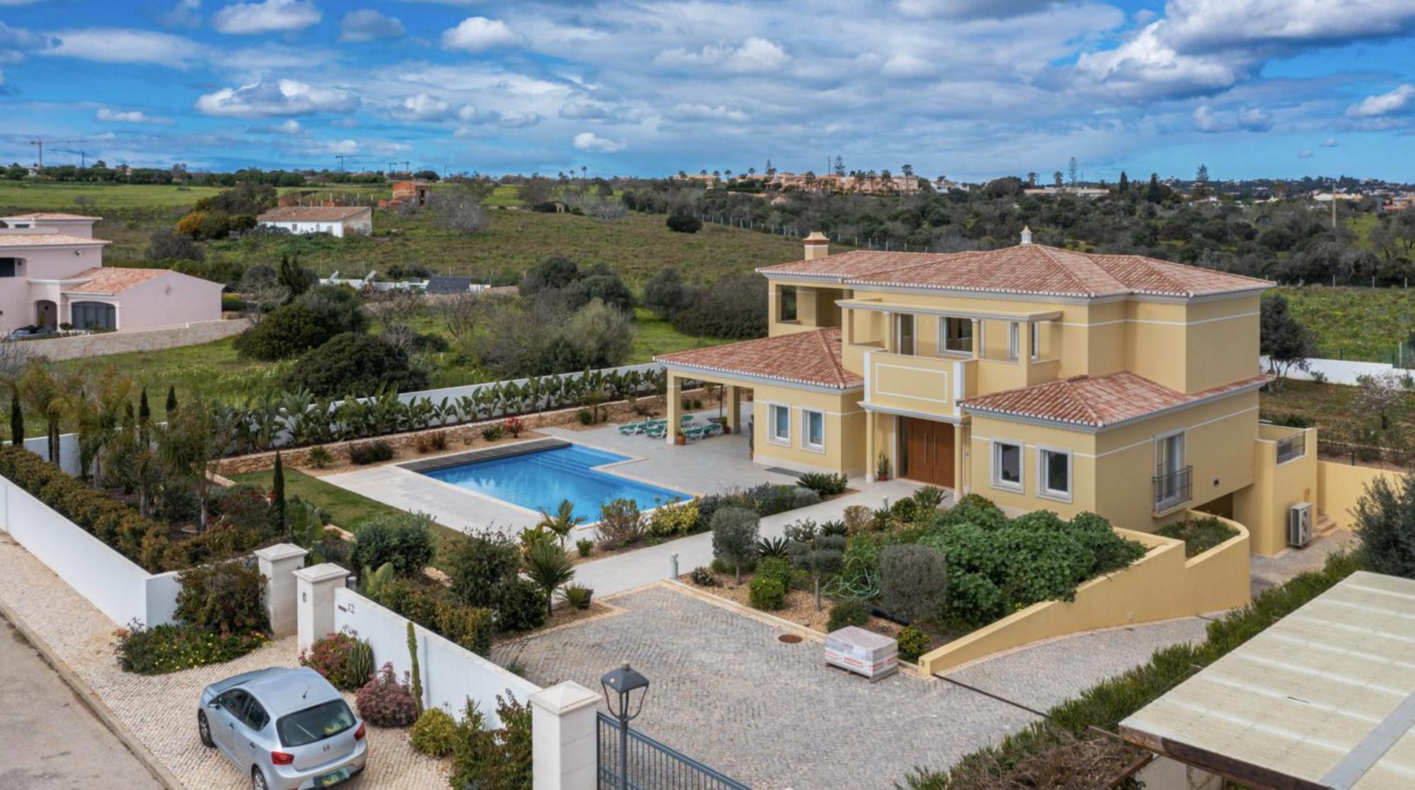 Villa House Porto Mos By Key Lagos